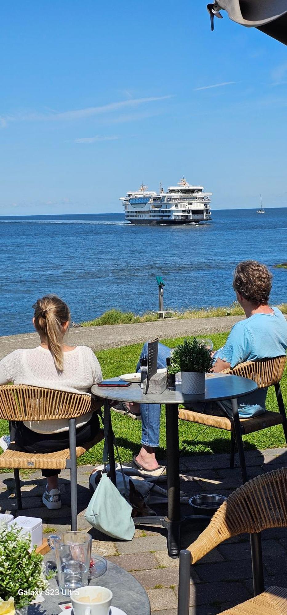 Romantisch Huisje Nabij Het Strand Met Uitzicht Op De Tulpenvelden Julianadorp Exterior photo